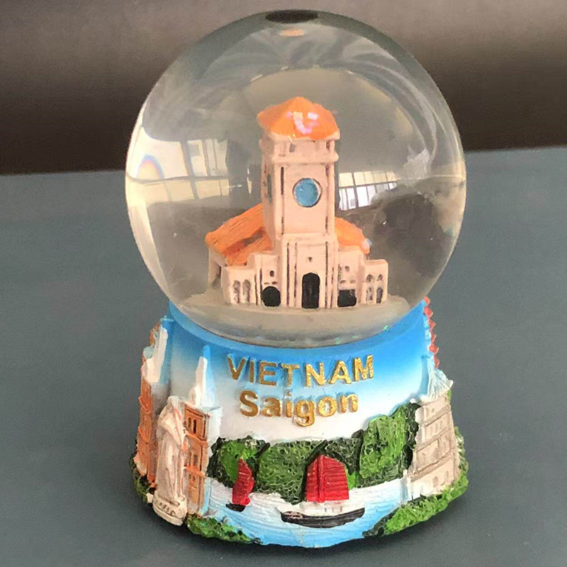 Exquisite Vietnamese Regional  - Snow Globe Musical 评论和价格