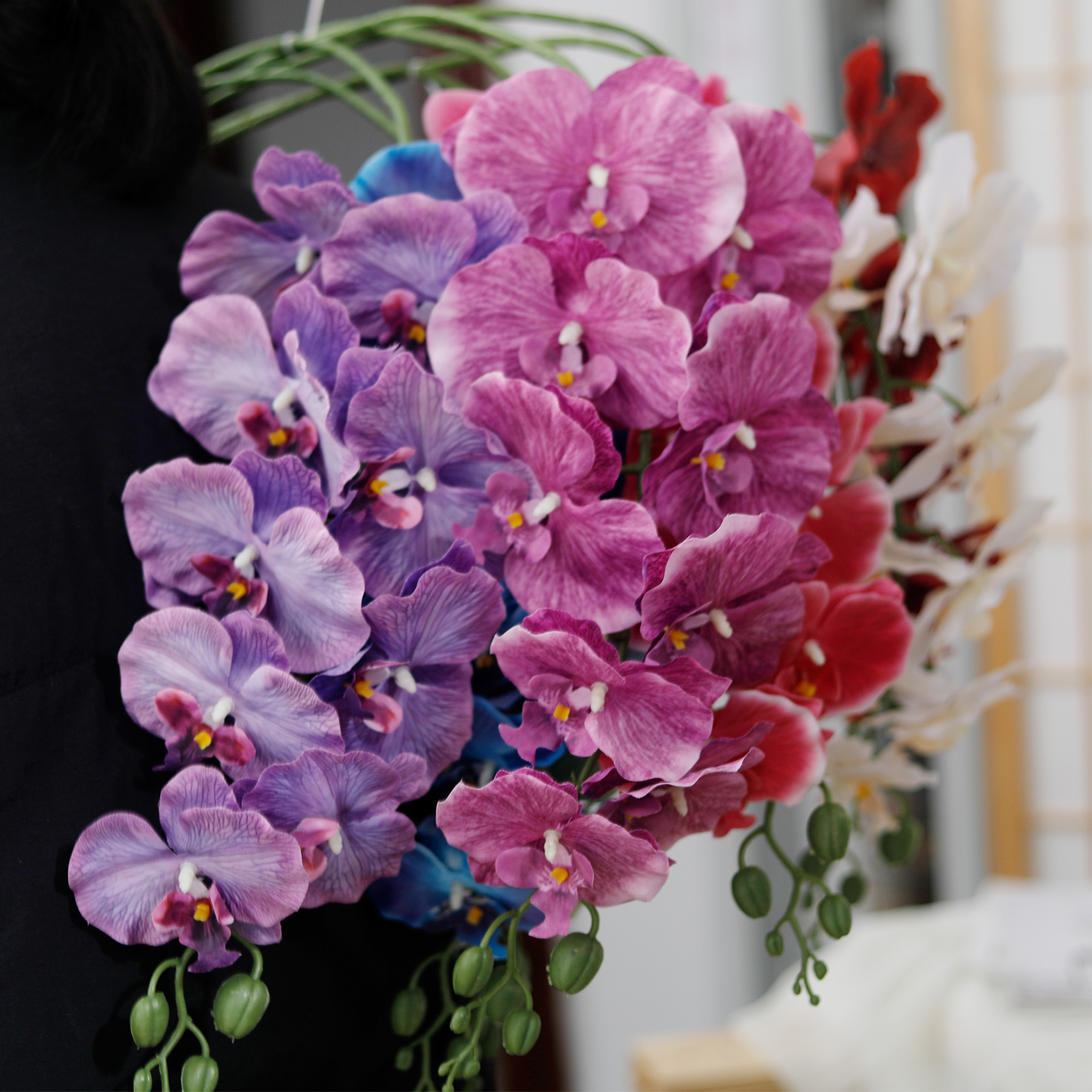 Long Branch Butterfly Orchids  - Christmas Wreath Fake 评论和价格